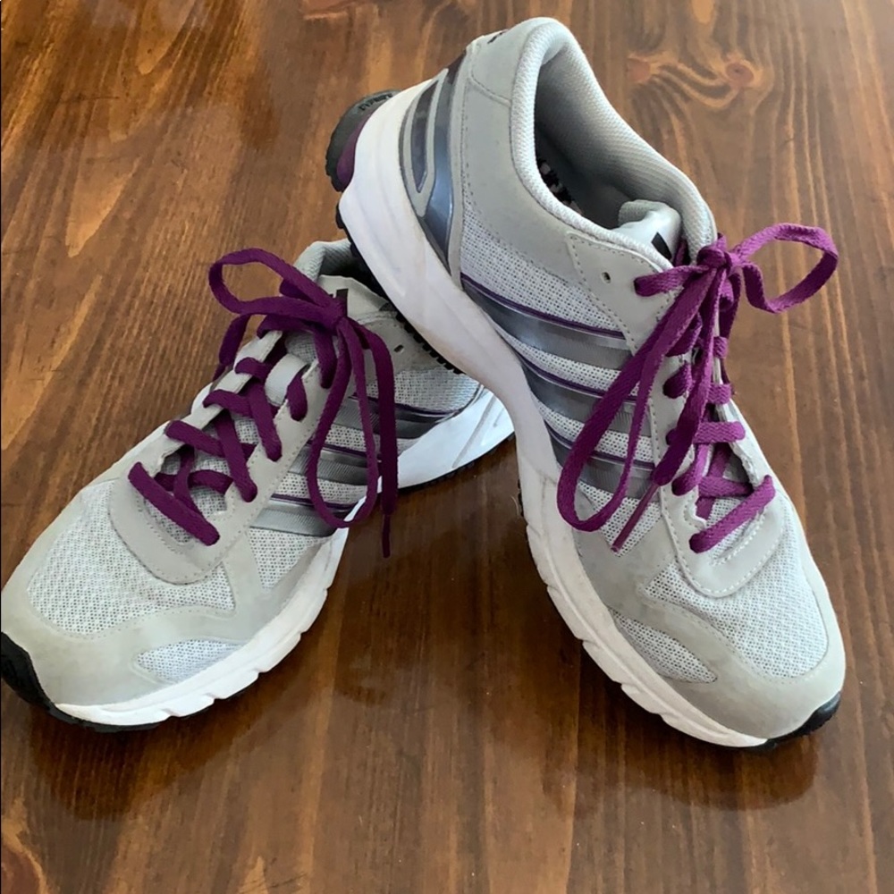 Adidas Sneakers